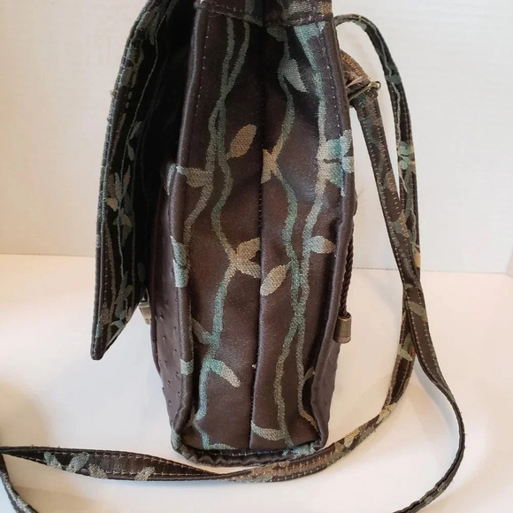 The Tea Garden Womans Brown Faux Ostrich Leather/Floral Fabric Crossbody Bag. - Picture 7 of 13